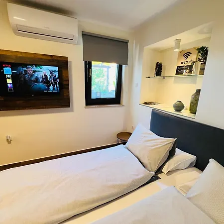 Apartment Ivanisevic Pula